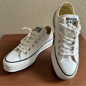 NEW Converse Women’s White Platform Low-Top Sneaker | Size 7.5